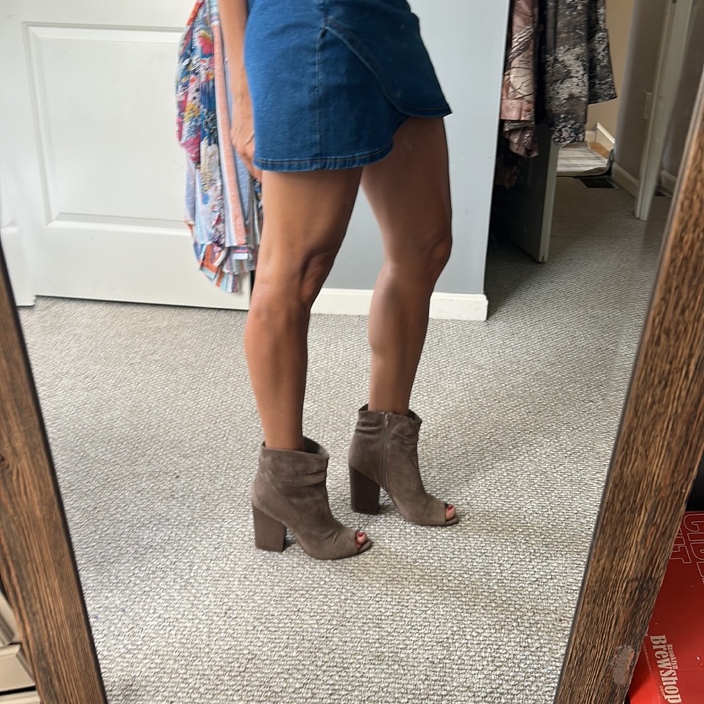 Open Toe Booties - Picture 5 of 7